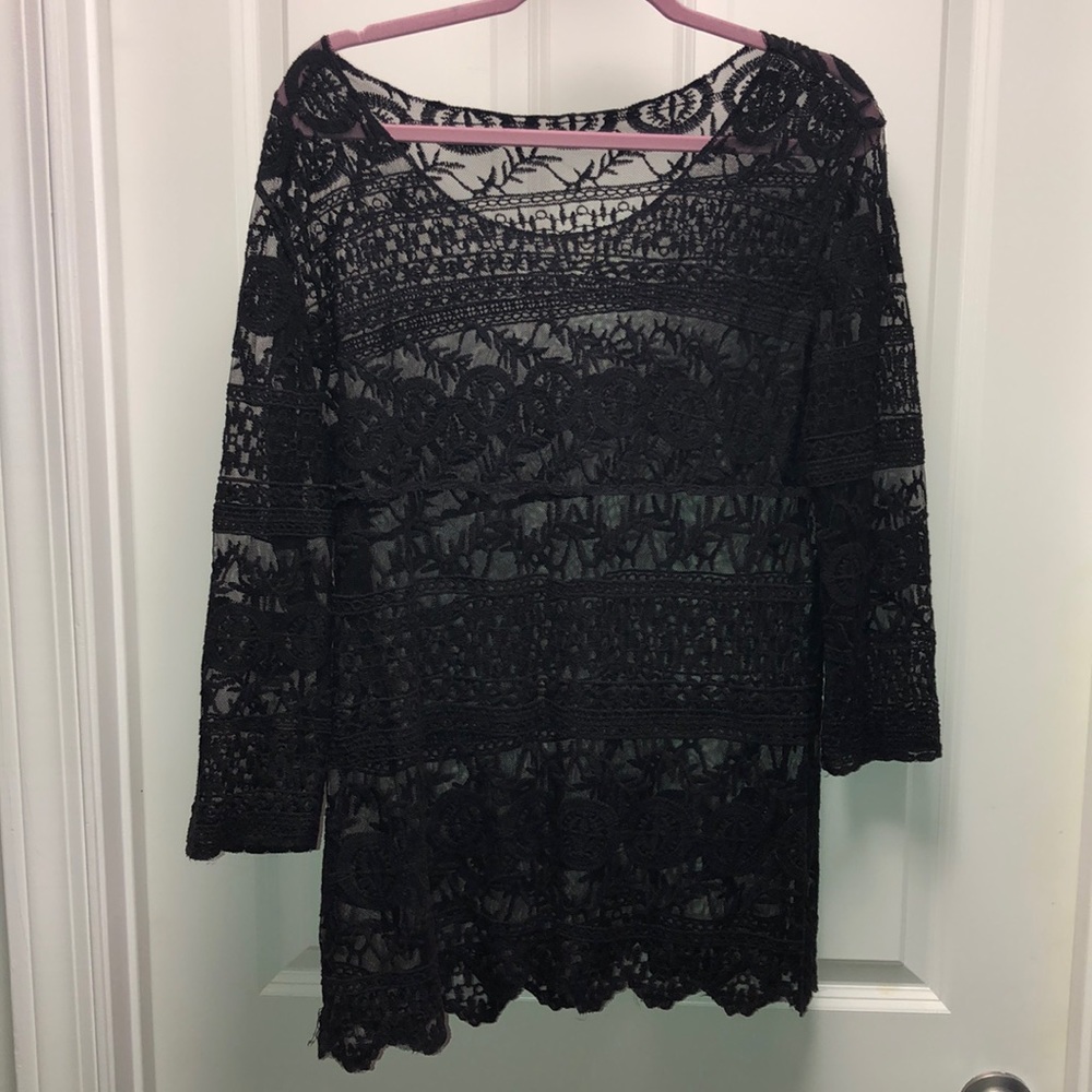 Chico’s black lace tunic